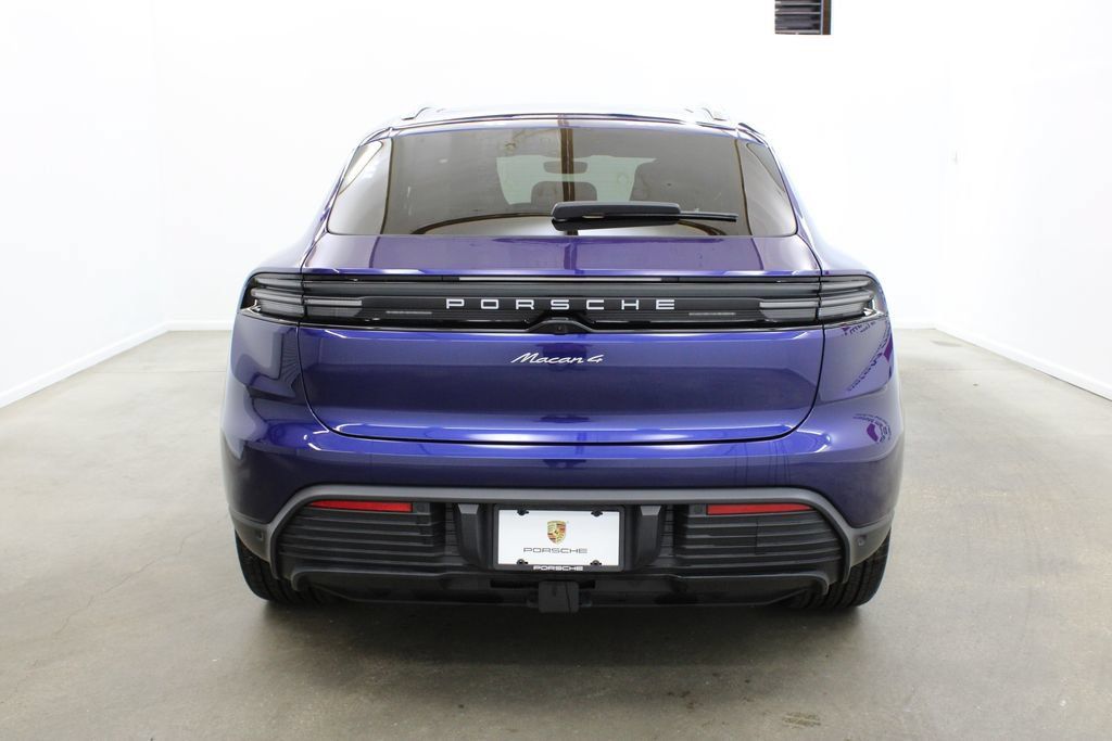 Used 2024 Porsche Macan 4 Electric AWD/4WD image 6