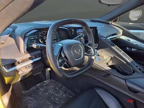 Used 2023 Chevrolet Corvette Stingray Preferred Conv w/ Z51 Performance Package image 8