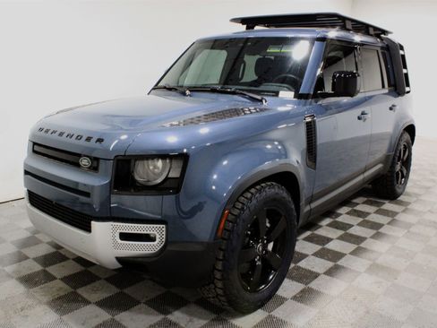 Used 2024 Land Rover Defender 110 S image 32