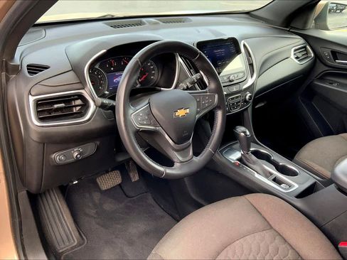 Used 2019 Chevrolet Equinox LT image 18