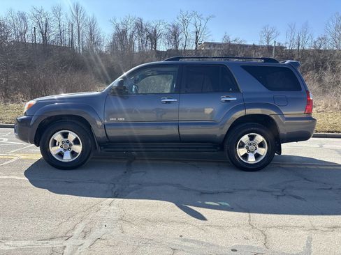 Used 2008 Toyota 4Runner SR5 image 8