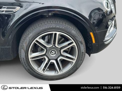 Used 2018 Bentley Bentayga AWD/4WD image 9