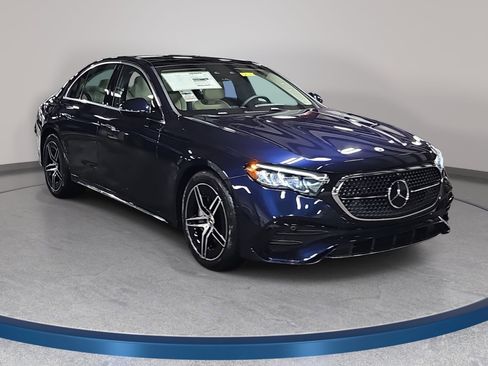 New 2026 Mercedes-Benz E 450 4MATIC Sedan image 3