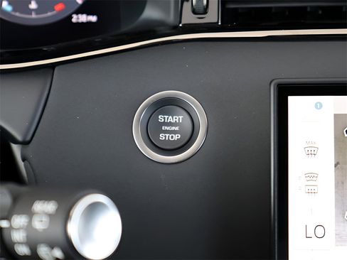 New 2026 Land Rover Range Rover Evoque Dynamic SE image 51