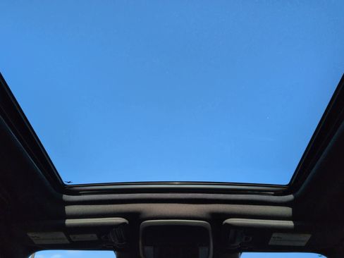 Certified 2025 Subaru Forester Premium image 23