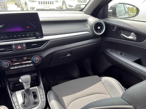 Used 2023 Kia Forte GT-Line image 25