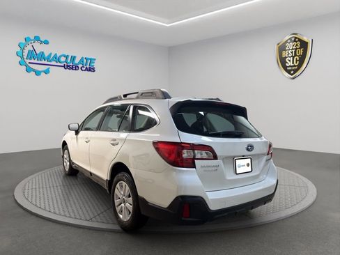 Used 2019 Subaru Outback 2.5i image 3