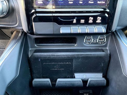 Used 2020 RAM 1500 Laramie image 18