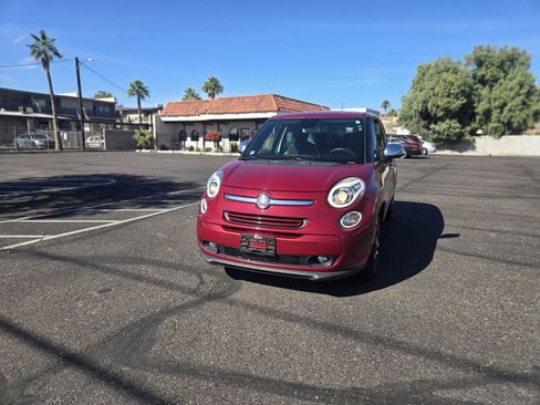 Used 2014 FIAT 500L Lounge image 3