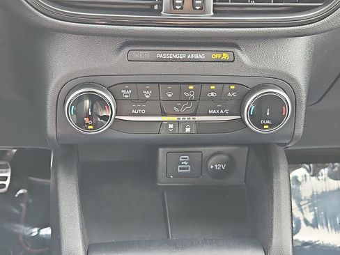 Used 2023 Ford Escape ST-Line FWD image 14