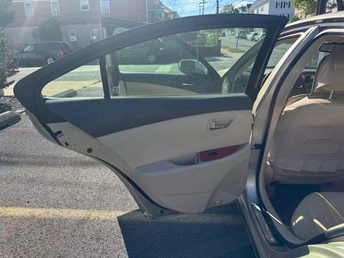 Used 2010 Lexus ES 350 image 6