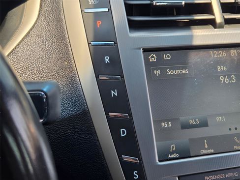 Used 2019 Lincoln MKZ Premiere FWD image 24