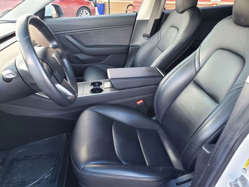 Used 2018 Tesla Model 3 Long Range image 10