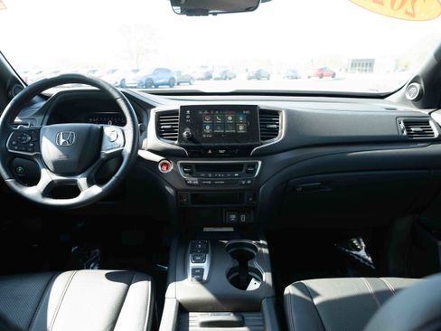 Used 2023 Honda Passport TrailSport image 20
