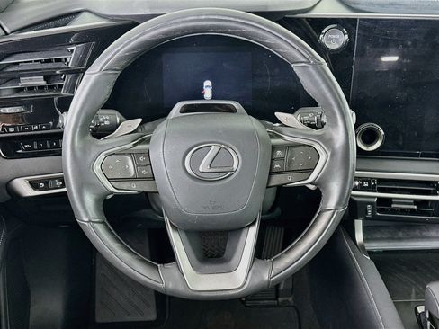 Used 2023 Lexus RX 350 w/ Accessory Package (Z1) AWD/4WD image 18