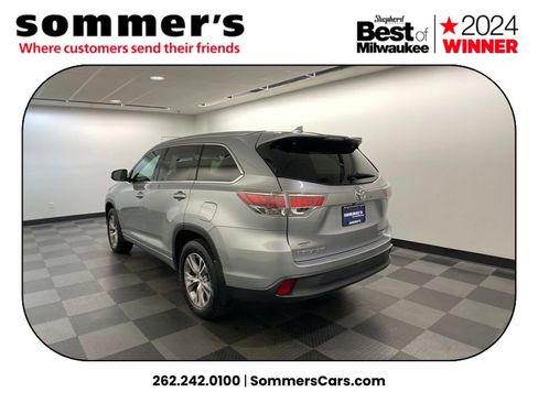 Used 2014 Toyota Highlander XLE image 3