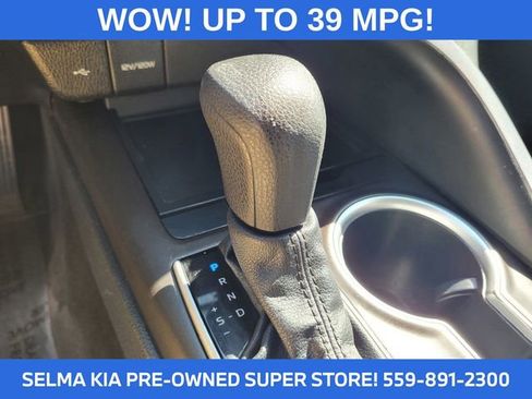 Used 2021 Toyota Camry LE image 20