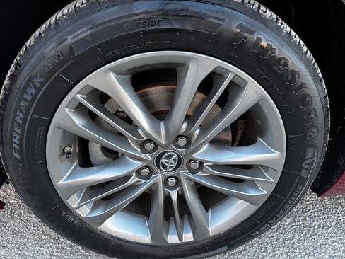 Used 2017 Toyota Camry SE image 29