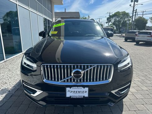 Used 2023 Volvo XC90 B5 Plus w/ Protection Package Premier AWD/4WD image 3