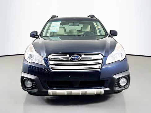 Used 2014 Subaru Outback 3.6R Limited AWD/4WD image 3
