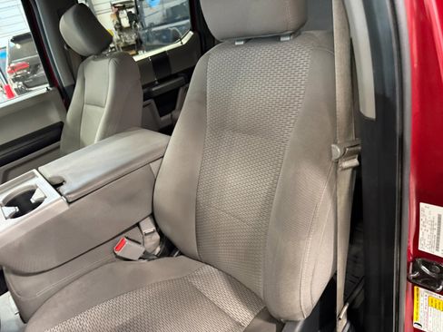 Used 2017 Ford F150 XLT w/ Equipment Group 302A Luxury AWD/4WD image 44
