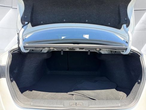 Used 2022 Nissan Sentra SV w/ Trunk Package FWD image 17