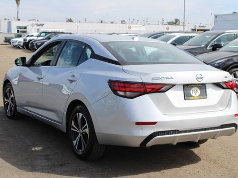 Used 2023 Nissan Sentra SV FWD image 3