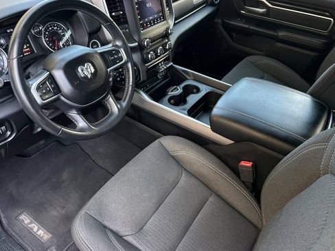 Used 2019 RAM 1500 Big Horn AWD/4WD image 9
