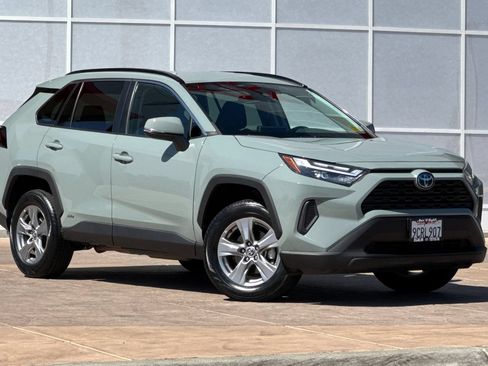 Certified 2022 Toyota RAV4 XLE AWD/4WD image 2