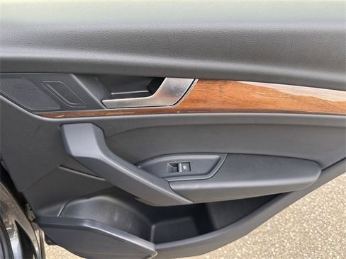 Certified 2022 Audi Q5 2.0T Premium image 32