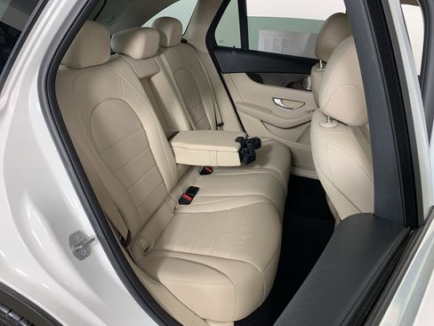 Used 2021 Mercedes-Benz GLC 300 image 24