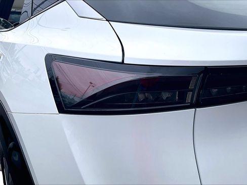 Used 2023 Nissan Ariya FWD image 22