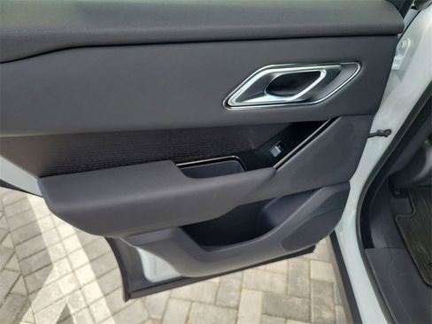 Used 2026 Land Rover Range Rover Velar S image 22