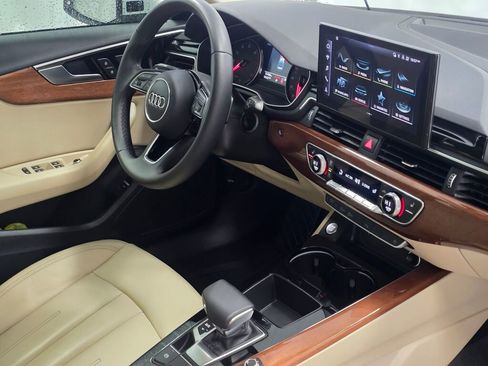 Used 2023 Audi A4 2.0T Premium w/ Convenience Package image 28