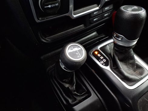 Used 2021 Jeep Wrangler Unlimited Sport image 9