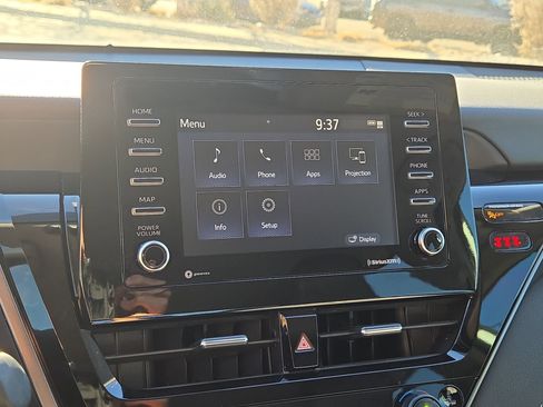 Used 2022 Toyota Camry SE w/ Convenience Package image 19