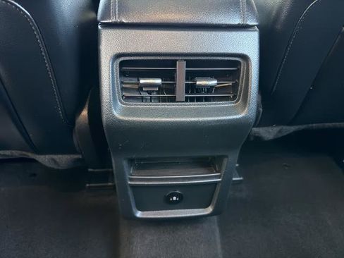 Certified 2024 Ford Edge SEL AWD/4WD image 32