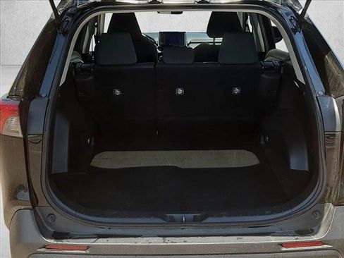 Used 2024 Toyota RAV4 XLE FWD image 6