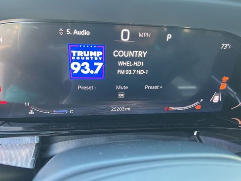 Used 2022 Jeep Grand Wagoneer Series III w/ Flexible Seating Group image 40