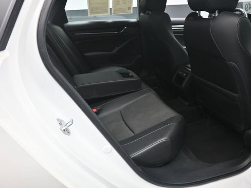 Used 2022 Honda Accord Sport image 24