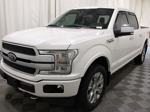 Used 2019 Ford F150 Platinum w/ Equipment Group 701A Luxury AWD/4WD image 32