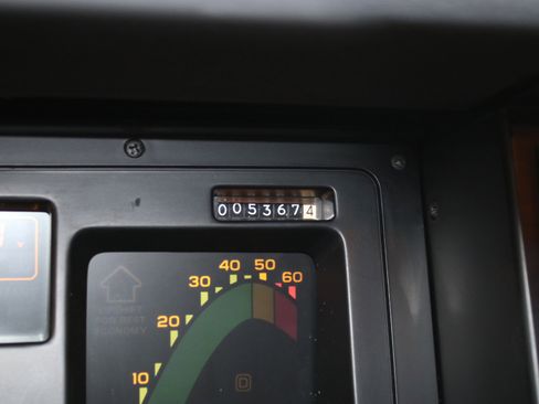 Used 1988 Chevrolet Corvette Coupe image 58