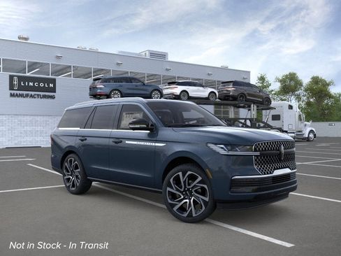 New 2026 Lincoln Navigator Reserve AWD/4WD image 7