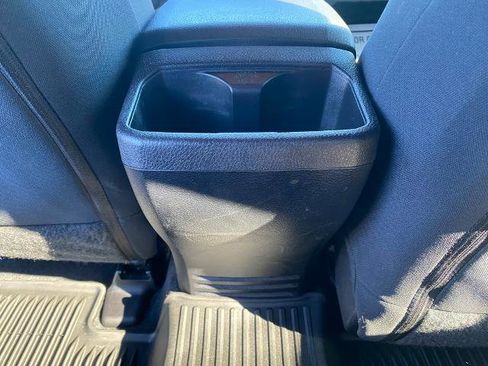 Used 2021 Toyota Tacoma TRD Off-Road image 31