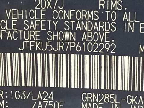 Used 2023 Toyota 4Runner Limited image 33