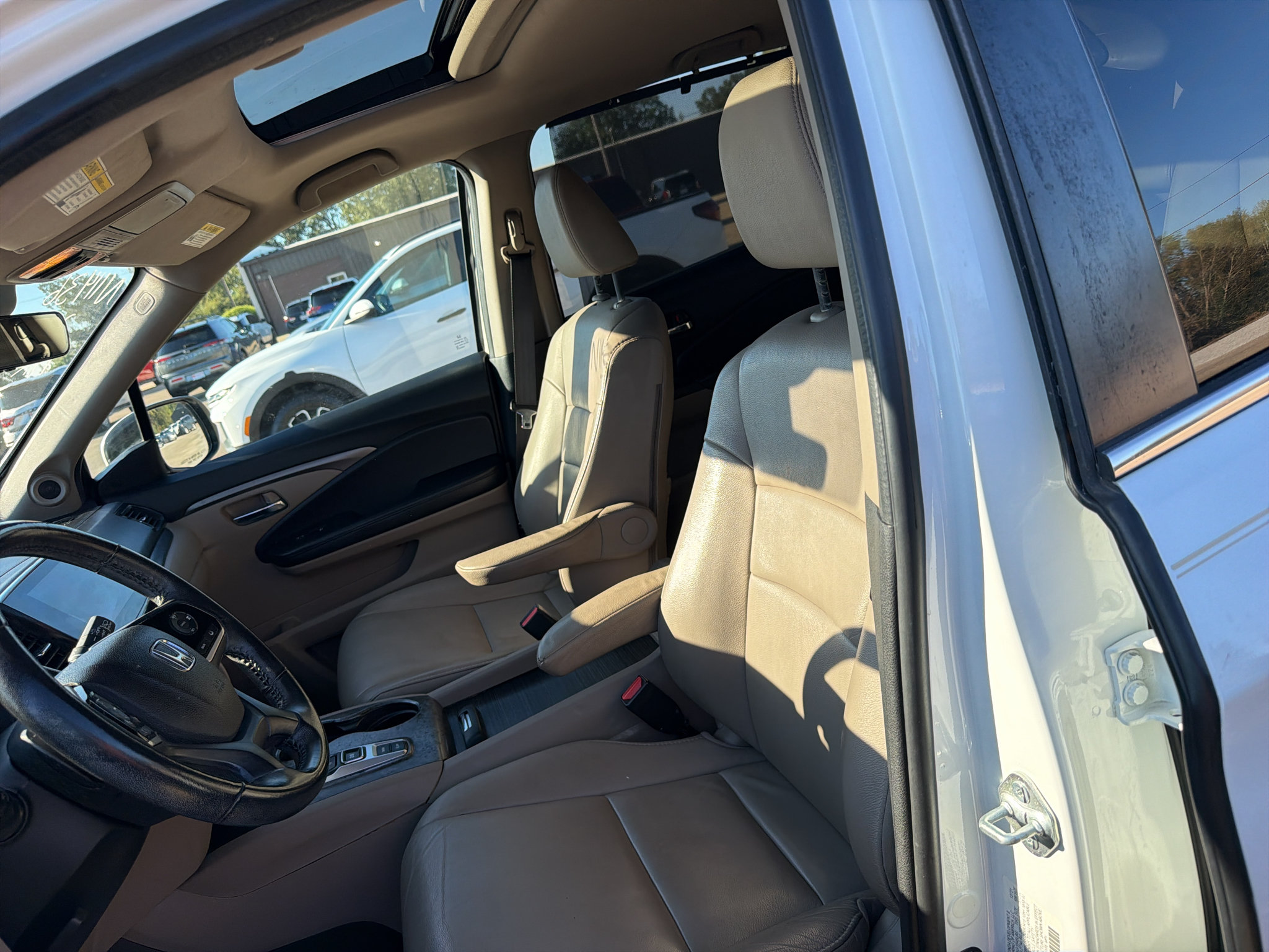 Used 2022 Honda Pilot EX-L image 12