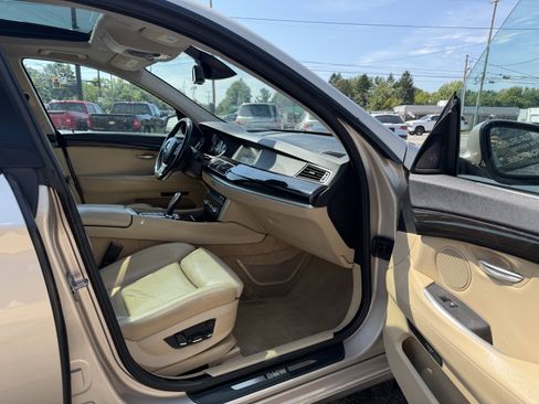 Used 2012 BMW 550i Gran Turismo xDrive w/ Driver Assistance Pkg AWD/4WD image 10