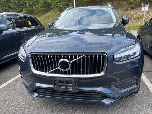 Used 2020 Volvo XC90 T6 Momentum w/ Protection Package AWD/4WD image 2
