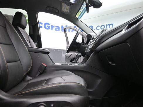 Used 2019 Chevrolet Equinox Premier image 7