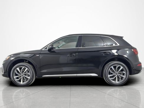 Used 2023 Audi Q5 2.0T Premium Plus w/ Premium Plus Package AWD/4WD image 2